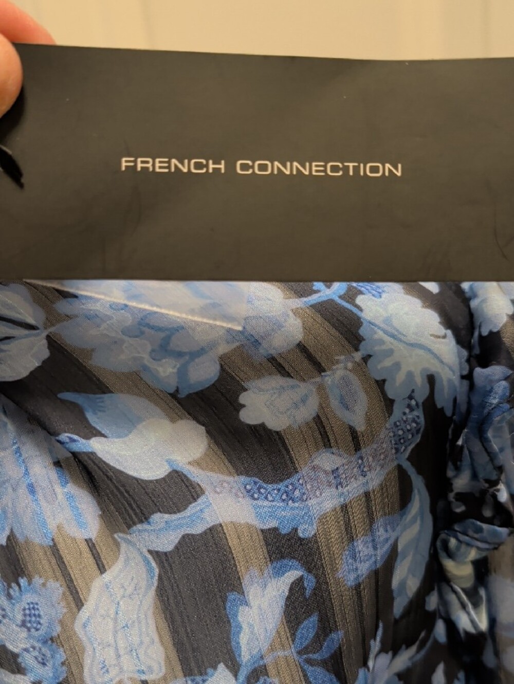 French Connection NWT Size 2 Blue Floral Sheer Long-Sleeve Blouse - Picture 3 of 10